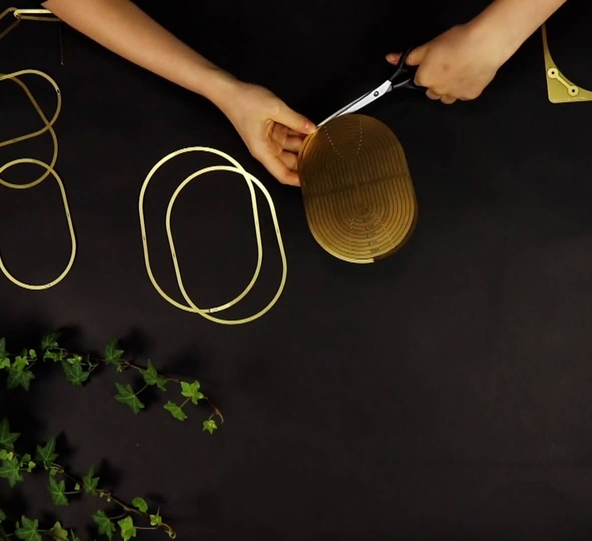 CHAINES EN LAITON pour plantes grimpantes