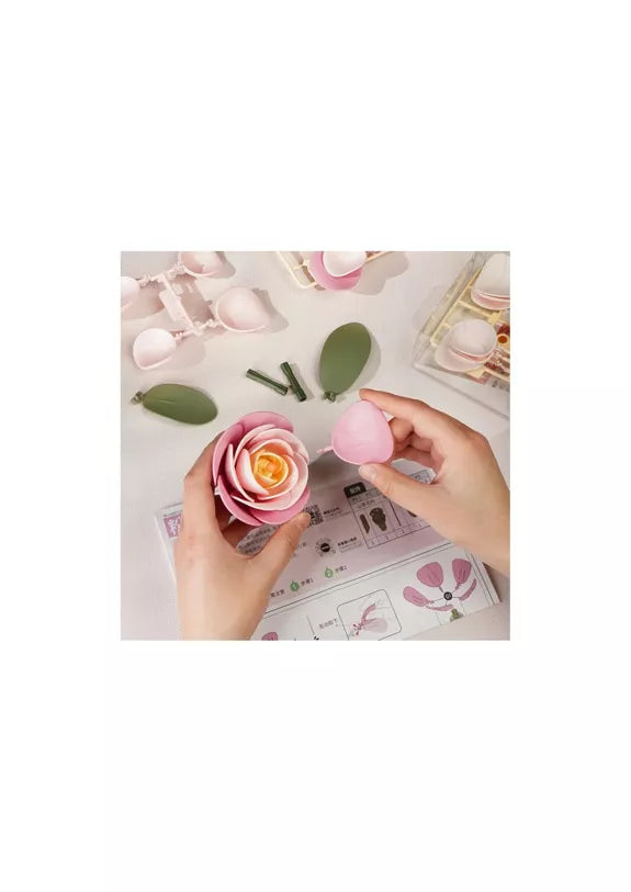 Floral art LIGHT PINK CAMELLIA