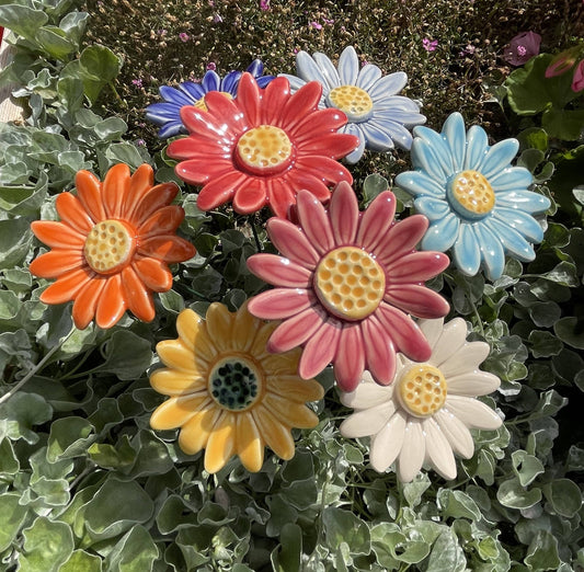 Fleurs en céramique MARGUERITE DES PRES
